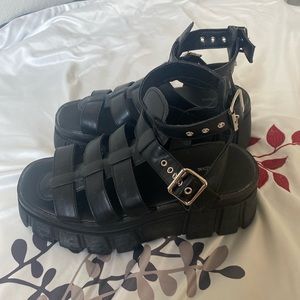 Chunky Gladiator Sandals